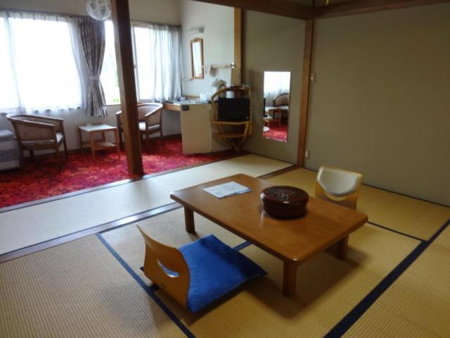 Fujitomita 2*